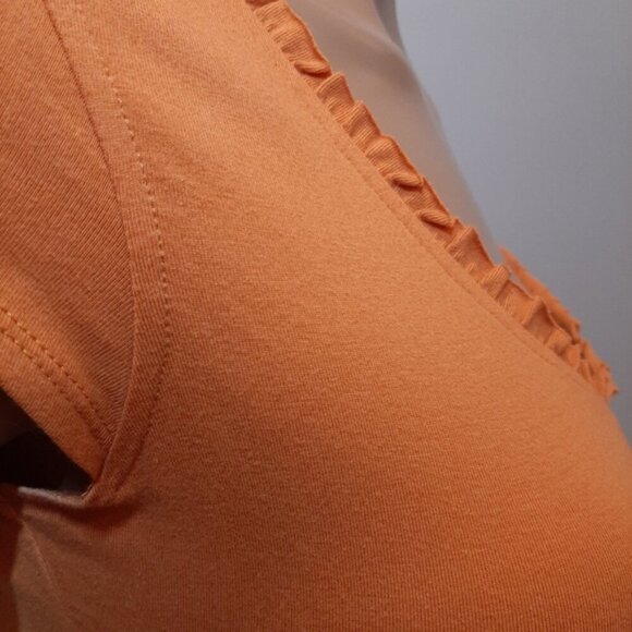 3/$20 LIZ & CO Cap Sleeve Tshirt Ruffled Vneck Shirred Empire Waist Top Pumpkin - Picture 8 of 11